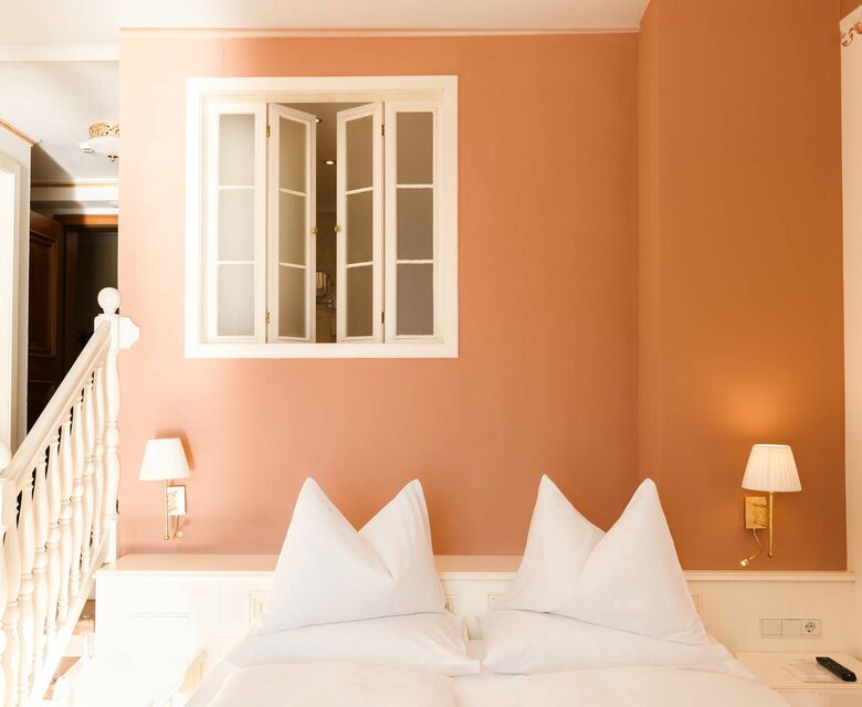 انطباعاتٌ من الفندق المُطل على البحيرة ☚ زيلامسي 