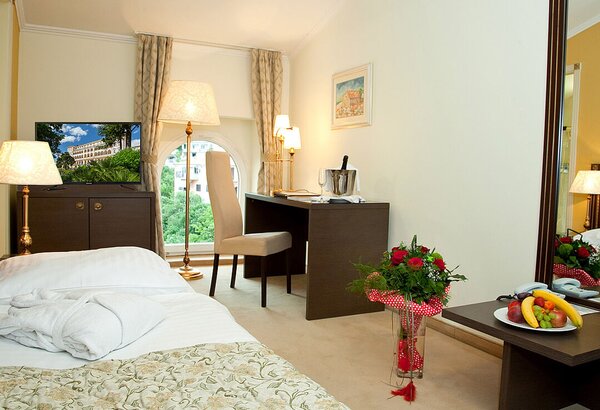 Einzelzimmer im historischen Hotel in Crikvenica