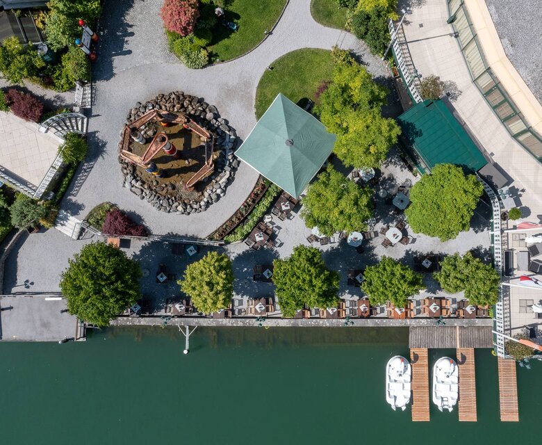 انطباعاتٌ من الفندق المُطل على البحيرة ☚ زيلامسي 