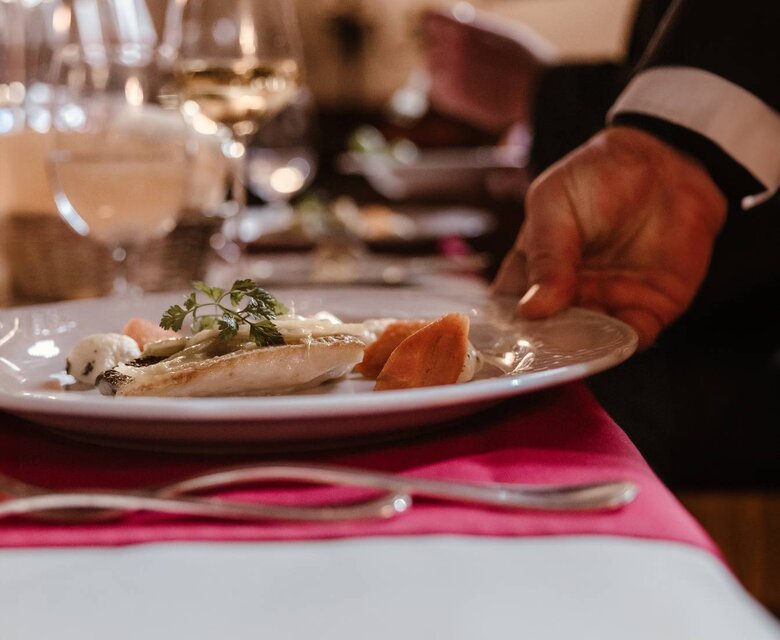 انطباعاتٌ من الفندق المُطل على البحيرة ☚ زيلامسي 